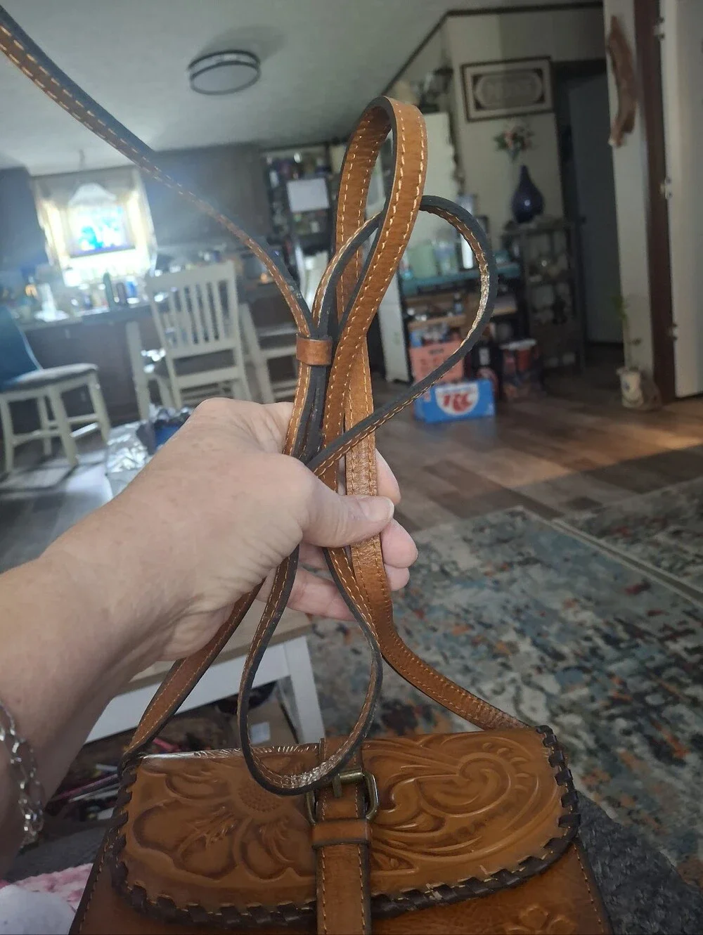 PATRICIA NASH Tooled Leather Crossbody Bag in Cognac Brown - Handcrafted Style - Picture 2 of 6